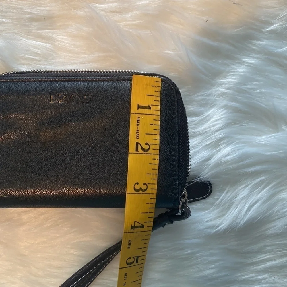 Izod black leather